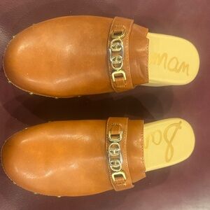 Sam Edelman Tan Leather Slip-On Mules with Gold Chain Detail